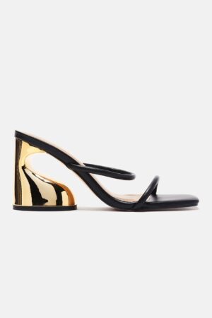 Mules de Talón Novedoso en Negro