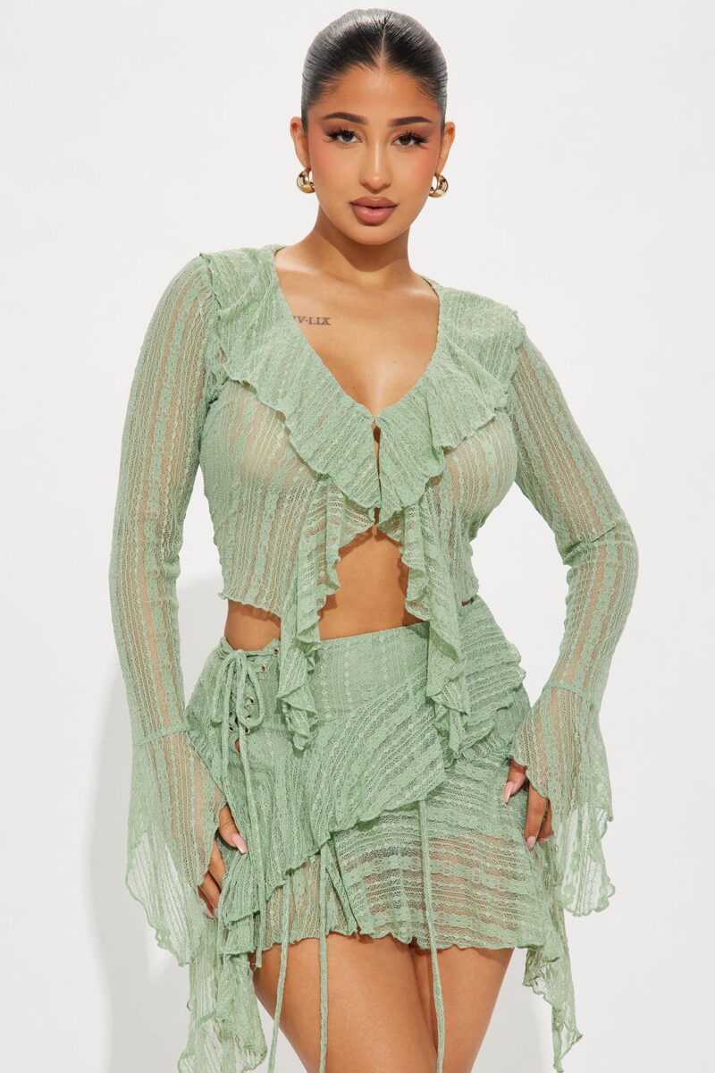 Conjunto de Falda y Top con Encaje y Manga Campana - Image 8