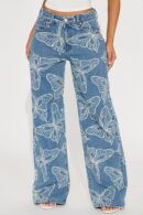Jeans Anchos con Estampado de Mariposas