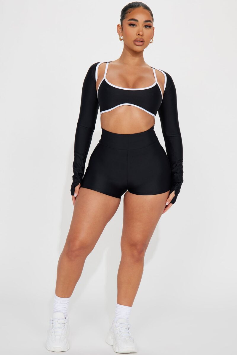 Conjunto Deportivo de 3 Piezas con Bolero y Shorts - Image 4