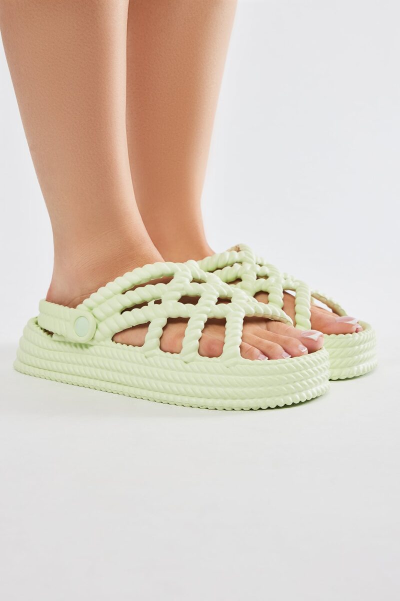 Sandalias Casuales de Plataforma en Negro - Image 8