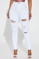 Jeans Ajustados Tiro Alto con Efecto Push Up y Detalles Rotos