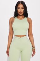 Top Deportivo suave de Cuello Alto con Abertura y Lazada en Espalda