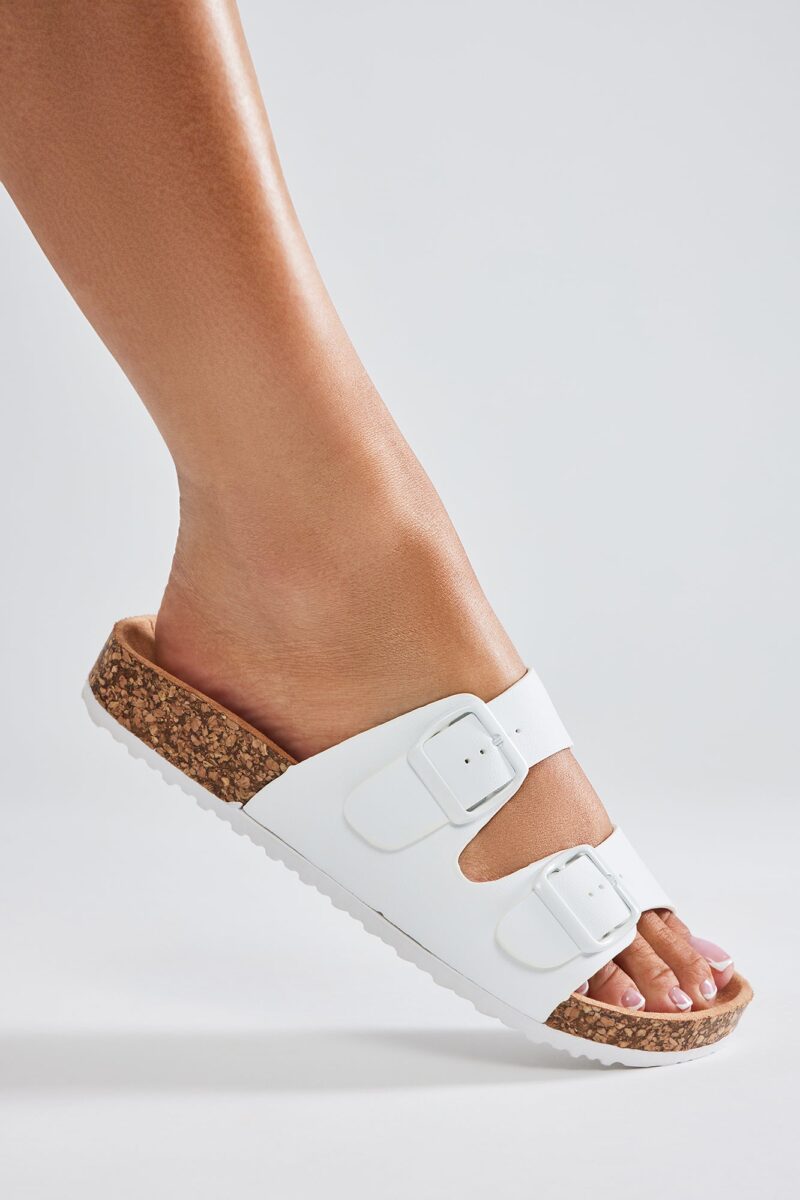 Sandalias Planas con Hebilla en Rosa - Image 10