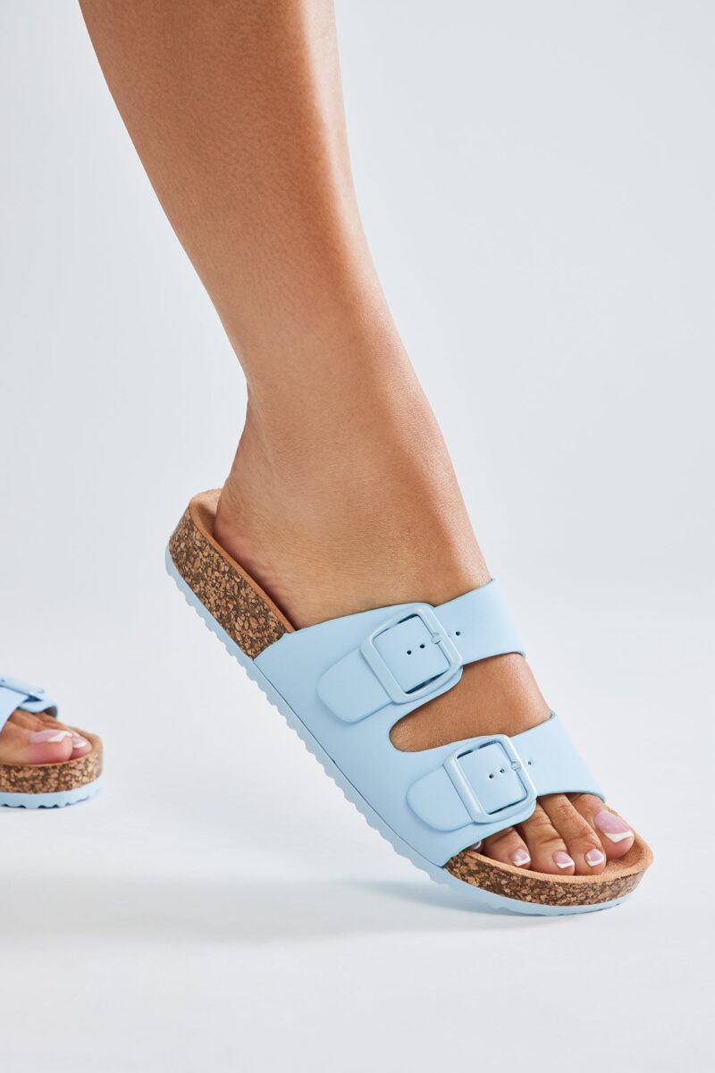 Sandalias Planas con Hebilla en Rosa - Image 6