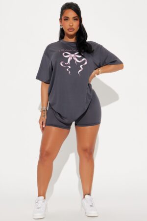 Conjunto Casual de Camiseta Oversize y Biker Shorts