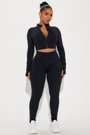 Conjunto Deportivo Elevado Amalie - Negro