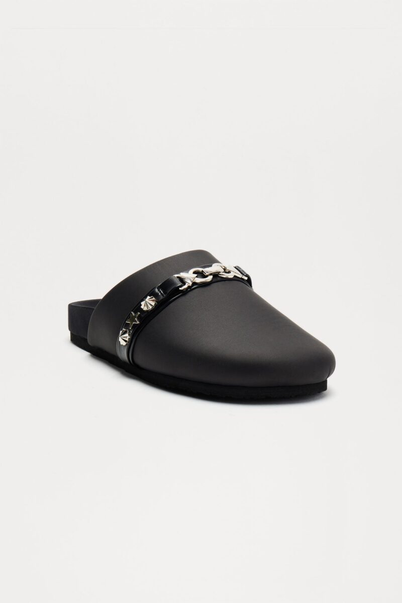 Sandalias Planas de Estilo Casual en Negro - Image 4