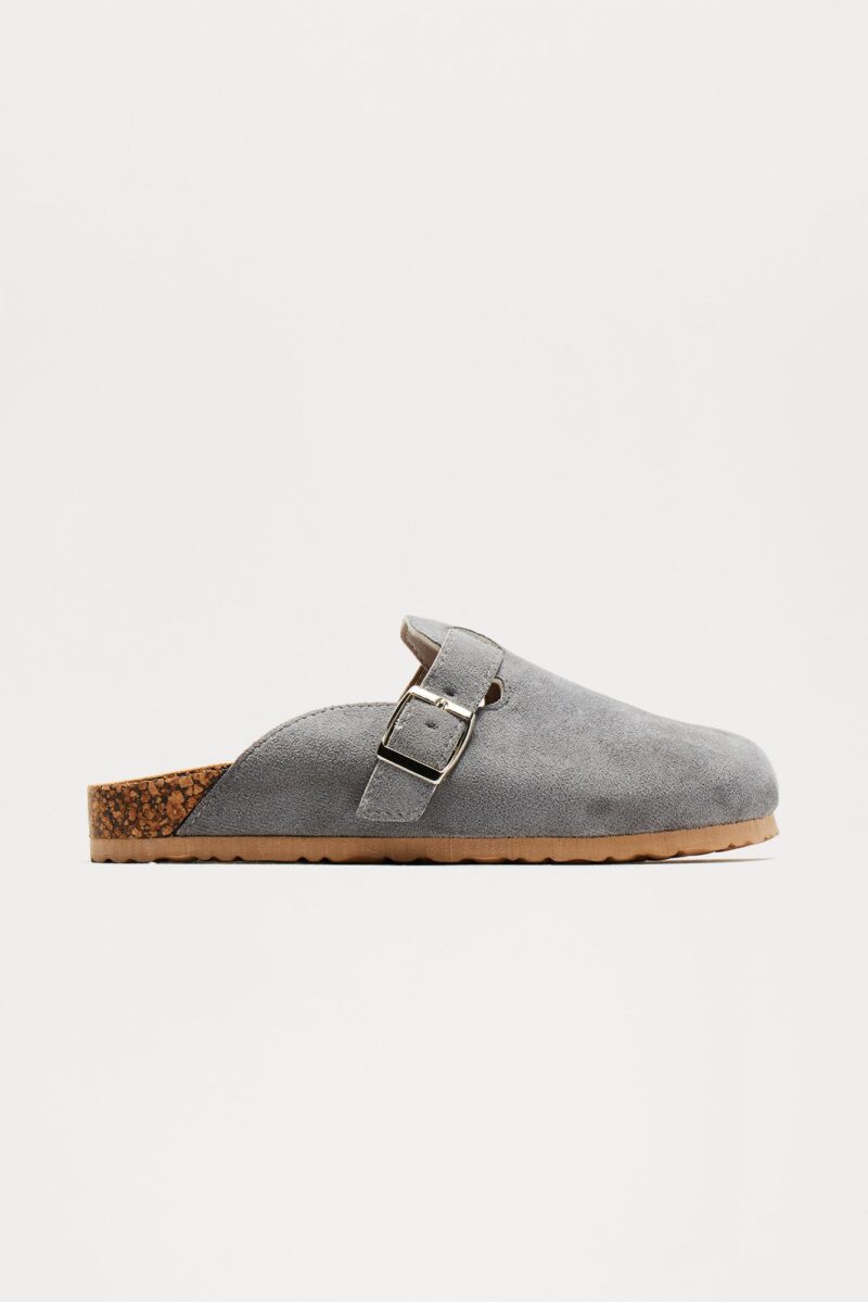 Sandalias Casual con Hebilla y Suela Plana - Gris - Image 6
