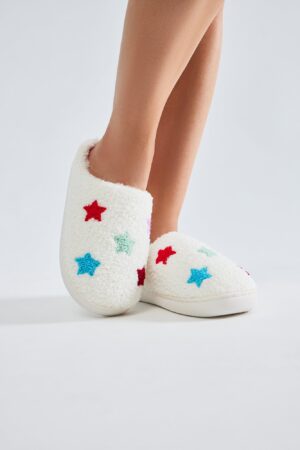 Pantuflas Cerradas con Estampado de Estrellas