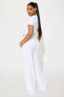 Conjunto de Terciopelo con Pantalón Ancho y Top Corto