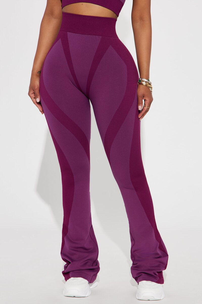Pantalón de Yoga Activo Studio Flex en Ciruela