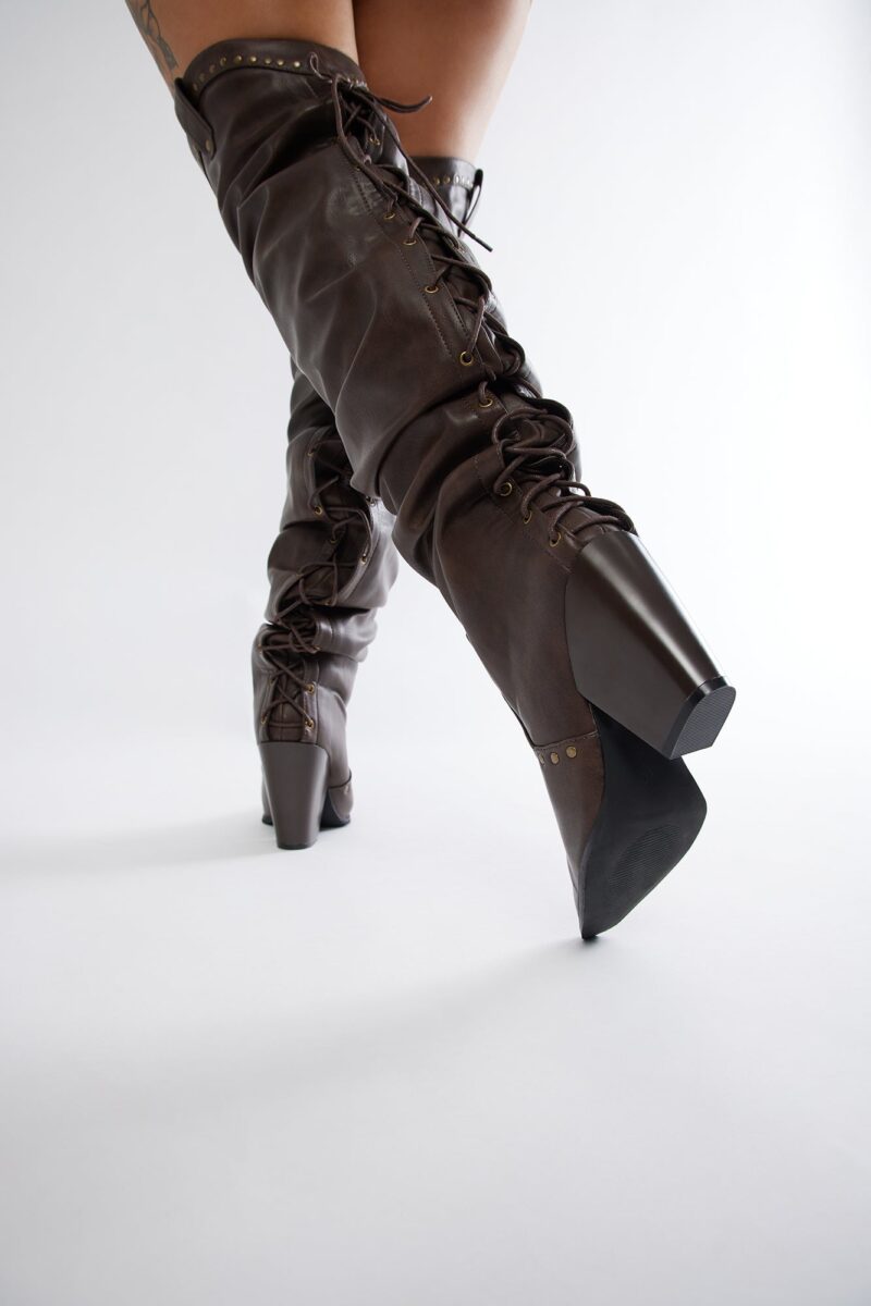 Botas de Vaquero Altas con Detalles de Tachuelas - Image 5