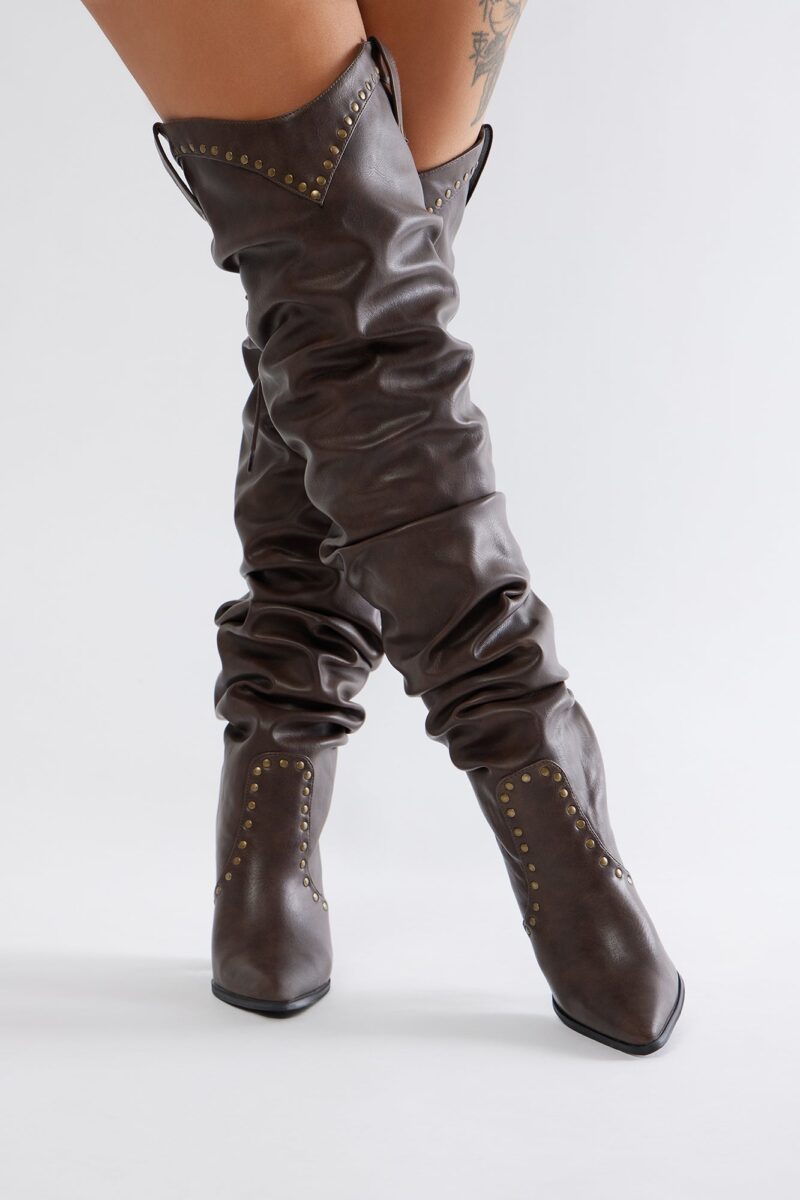 Botas de Vaquero Altas con Detalles de Tachuelas - Image 4