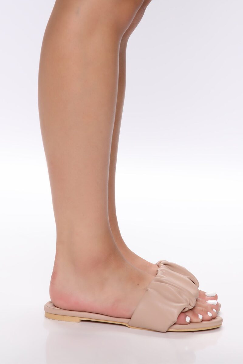 Sandalias Deslizables con Detalle de Volantes - Image 21