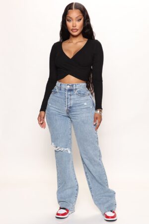 Jeans Rectos Estilo 90's con Rotos - Lavado Medio