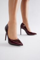Stiletto Clásico Siempre en Punta