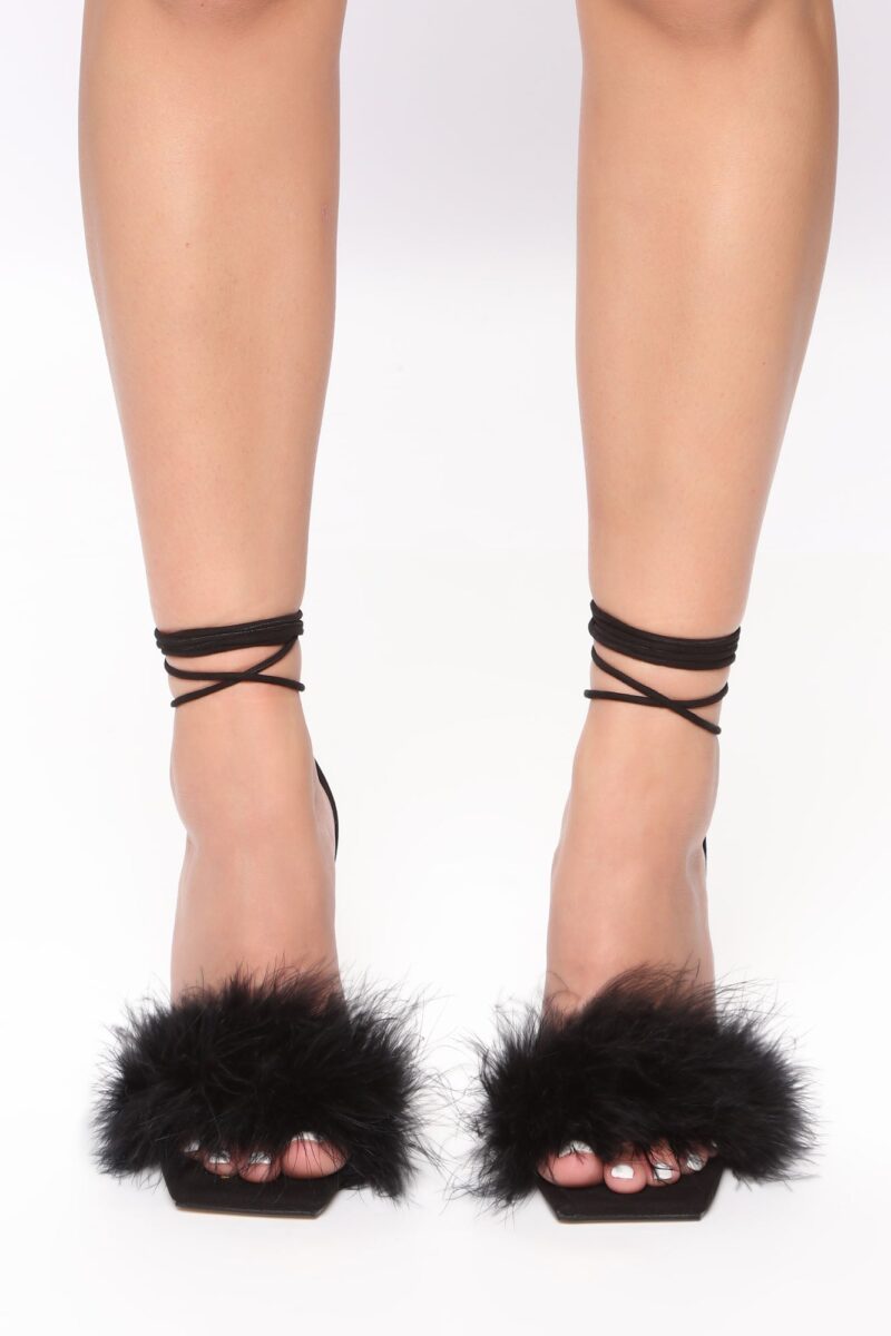 Sandalias de Cuña con Punta Cuadrada y Detalle de Plumas - Image 2