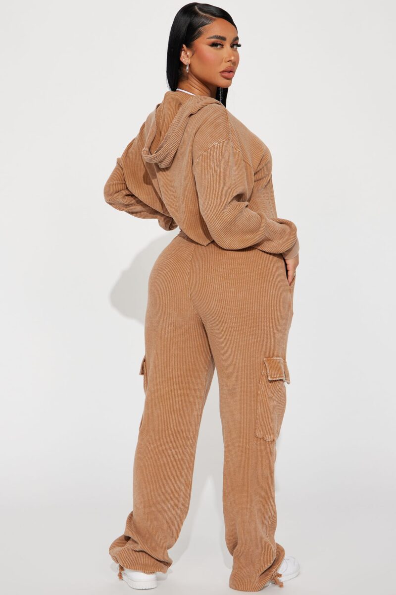 Conjunto de Pantalón Térmico y Hoodie con Cierre Frontal - Image 9