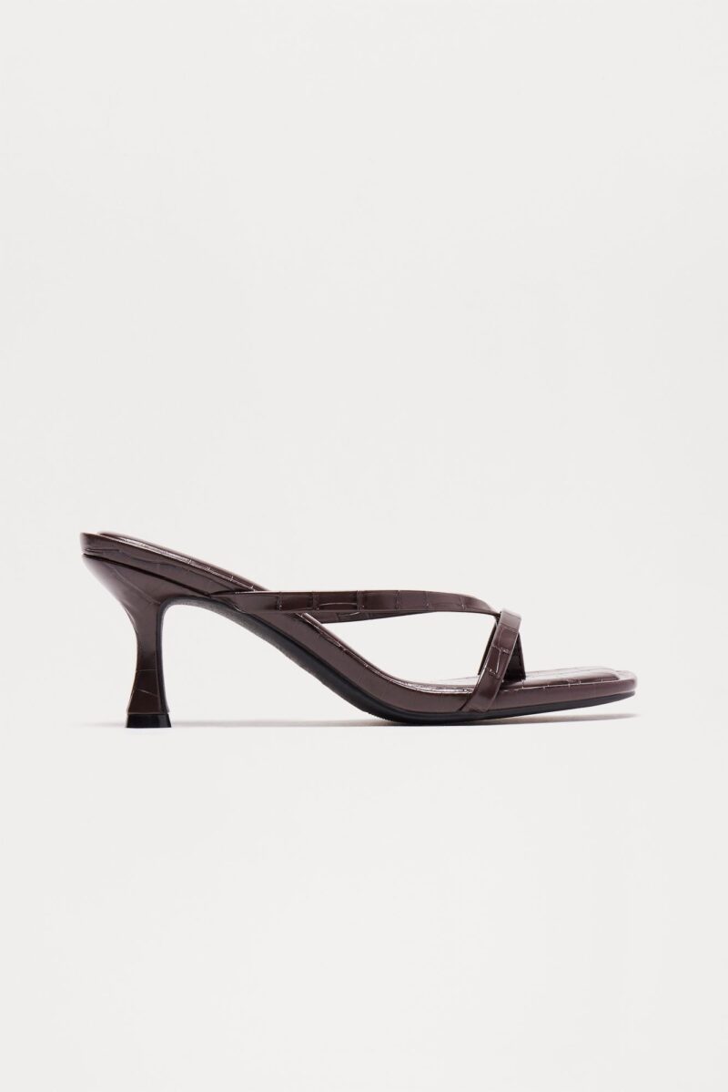 Mules tipo Tanga con Tacón Medio en Blanco - Image 11
