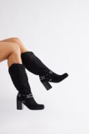 Botas Vaqueras Altas con Detalles Metálicos