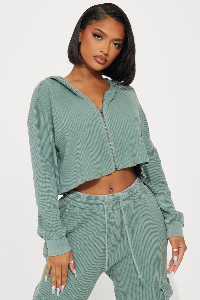 Conjunto de Pantalón Térmico y Hoodie con Cierre Frontal - Image 15