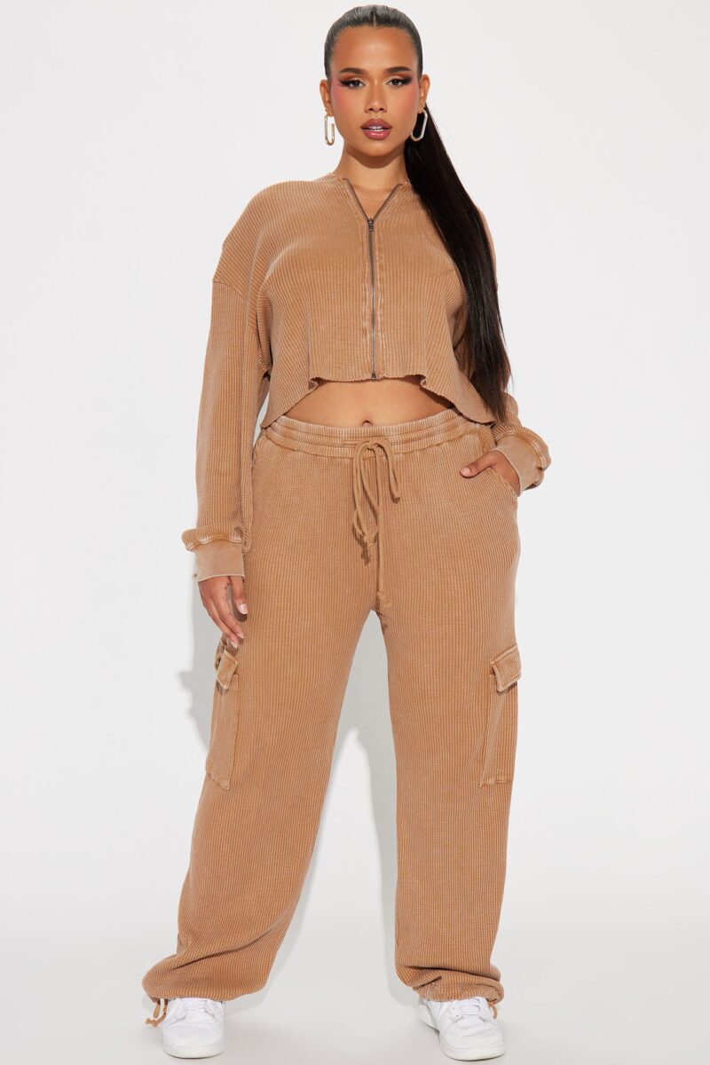 Conjunto de Pantalón Térmico y Hoodie con Cierre Frontal - Image 10