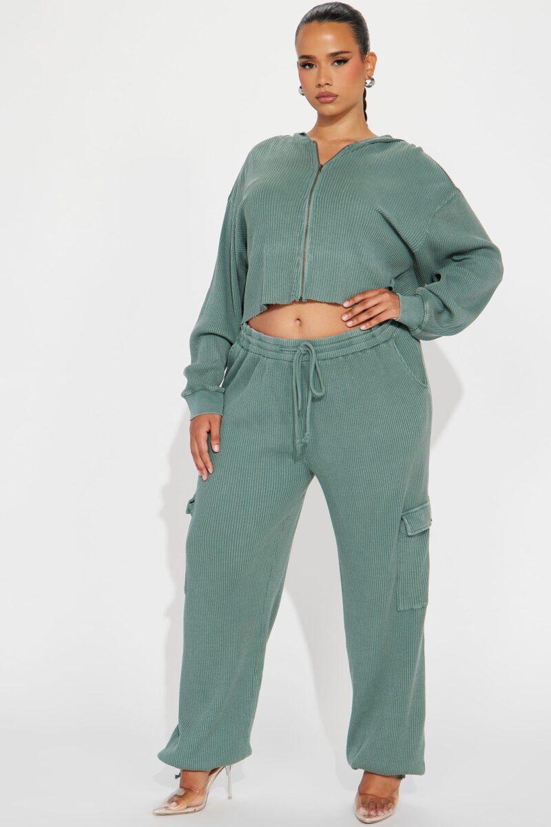 Conjunto de Pantalón Térmico y Hoodie con Cierre Frontal - Image 18