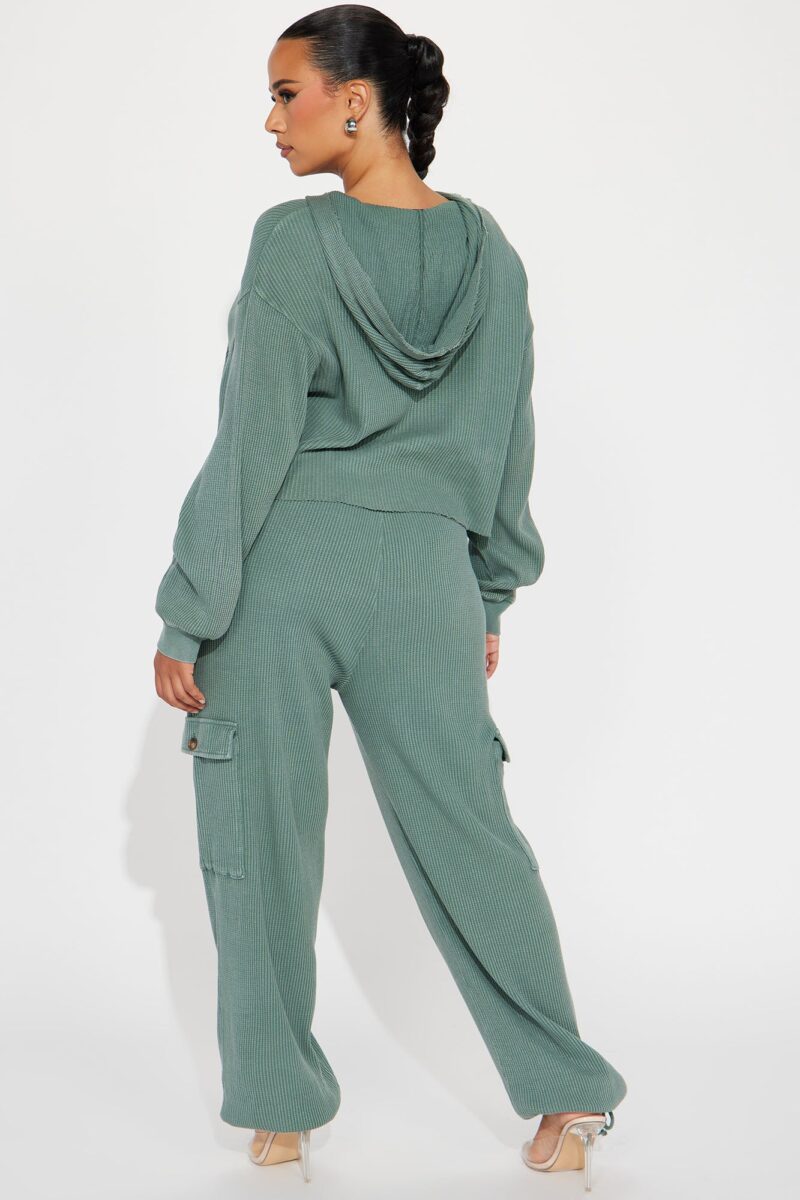 Conjunto de Pantalón Térmico y Hoodie con Cierre Frontal - Image 20
