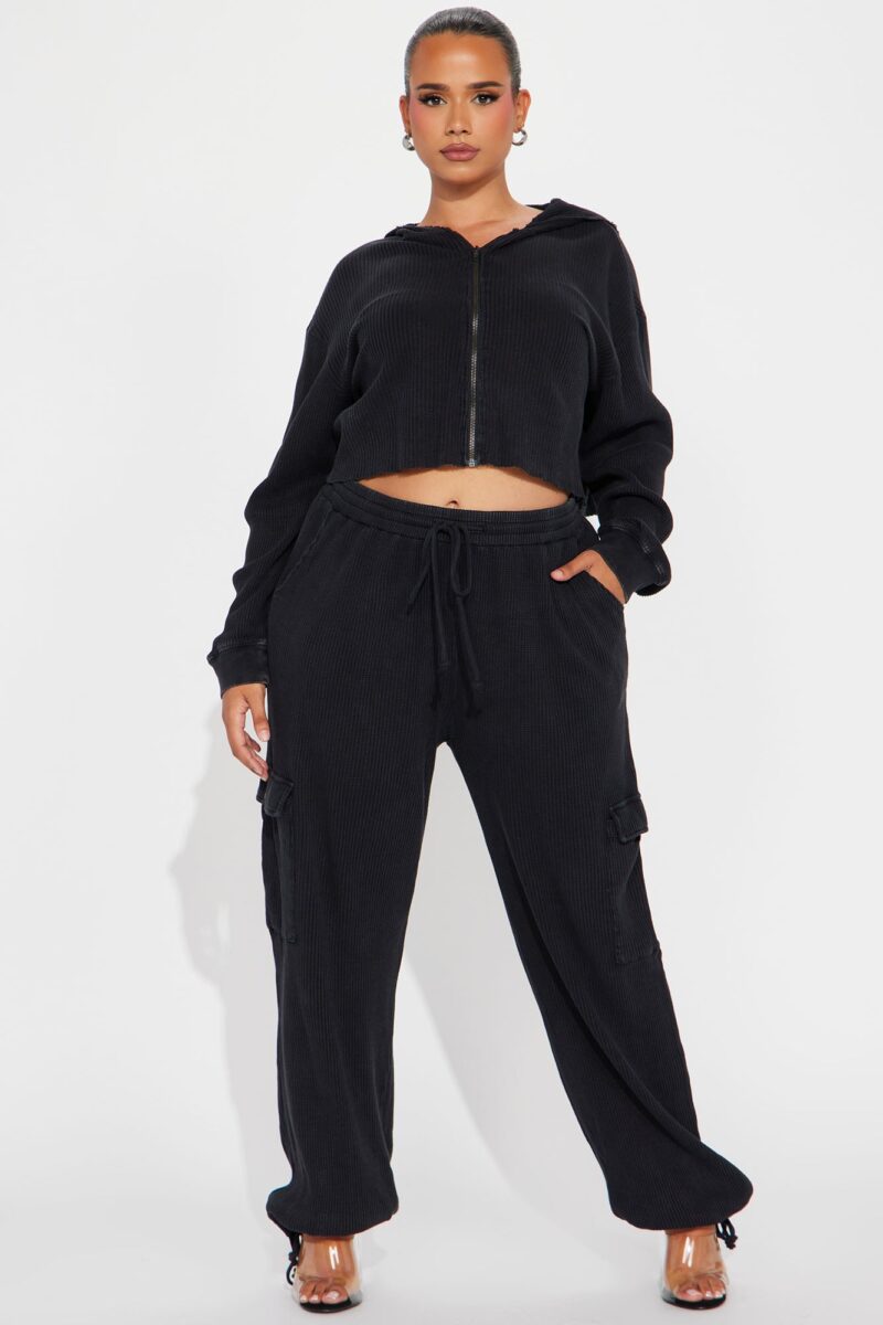 Conjunto de Pantalón Térmico y Hoodie con Cierre Frontal - Image 4