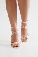 Sandalias de Cuña Negras con Taco Ultra Alto