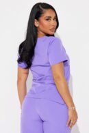 Camisa de Uniforme Unisex con Bolsillos y Cuello en V