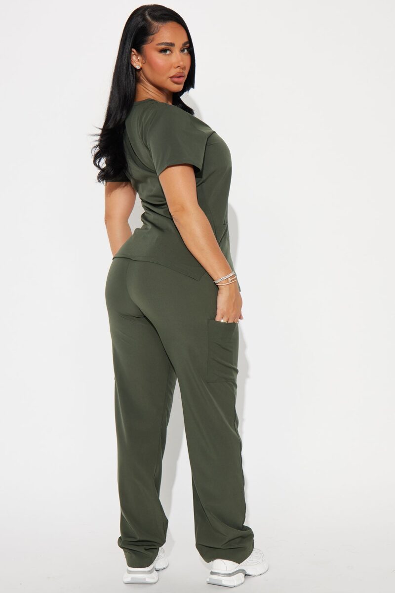 Conjunto Uniforme Médico Marrón con 4FLEX - Image 6