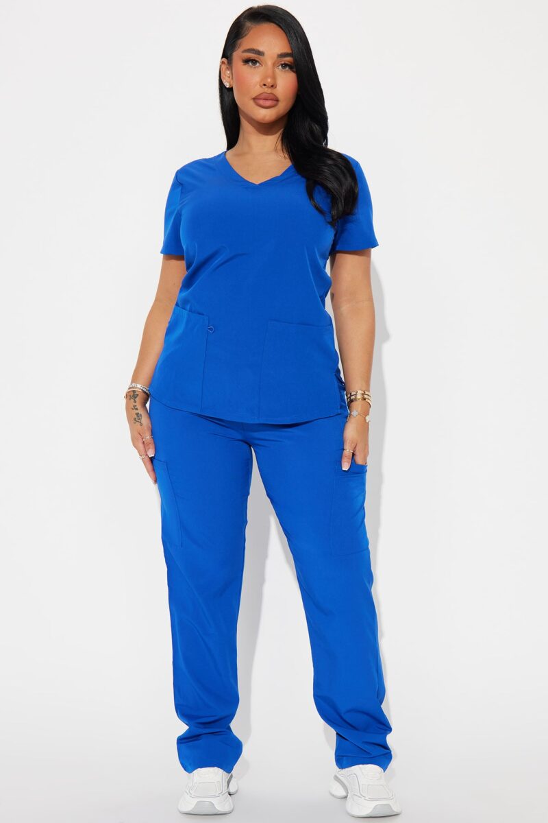 Camisa de Uniforme Unisex con Bolsillos y Cuello en V - Image 19