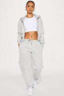 Conjunto de Jogging con Capucha y Cierre Frontal