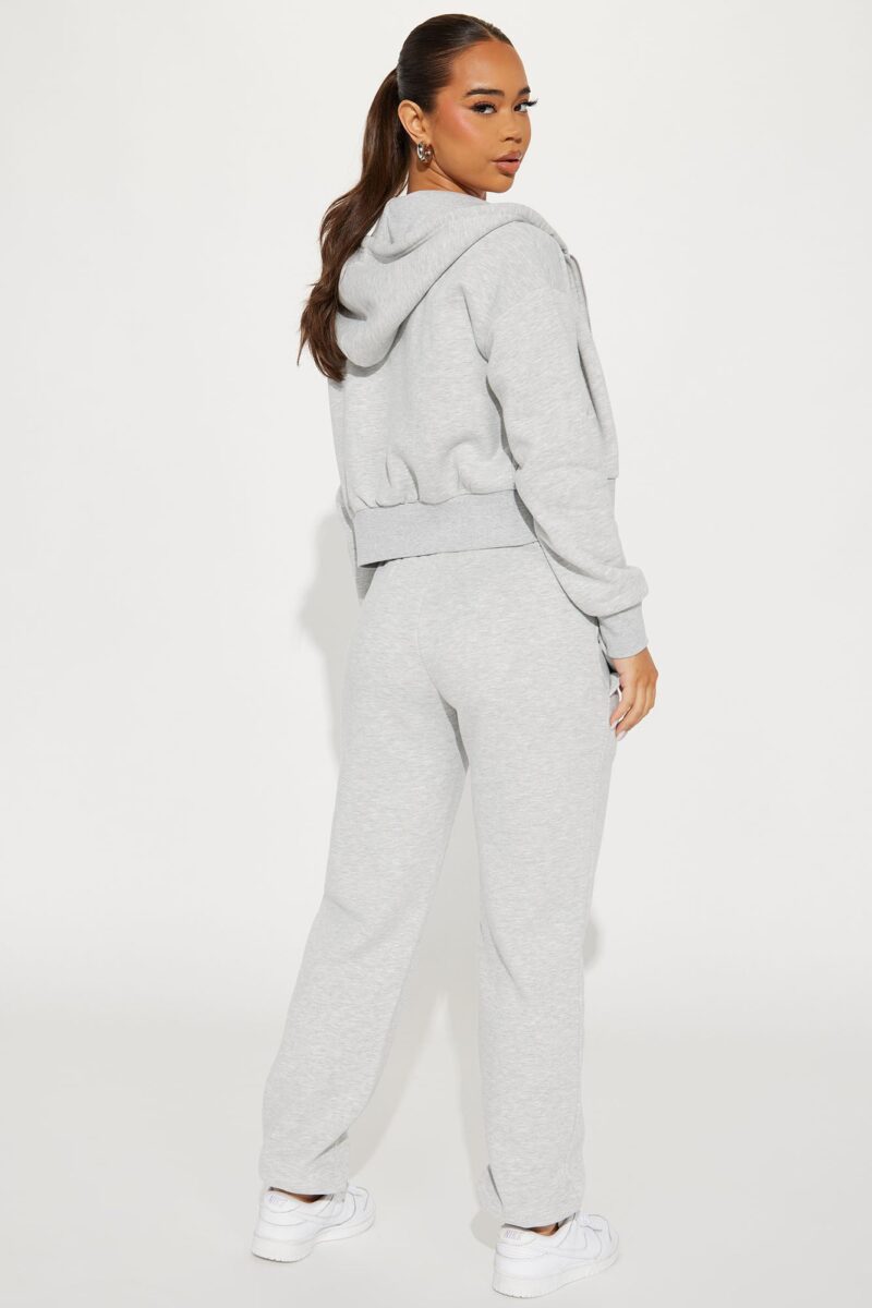 Conjunto de Jogging con Capucha y Cierre Frontal - Image 23