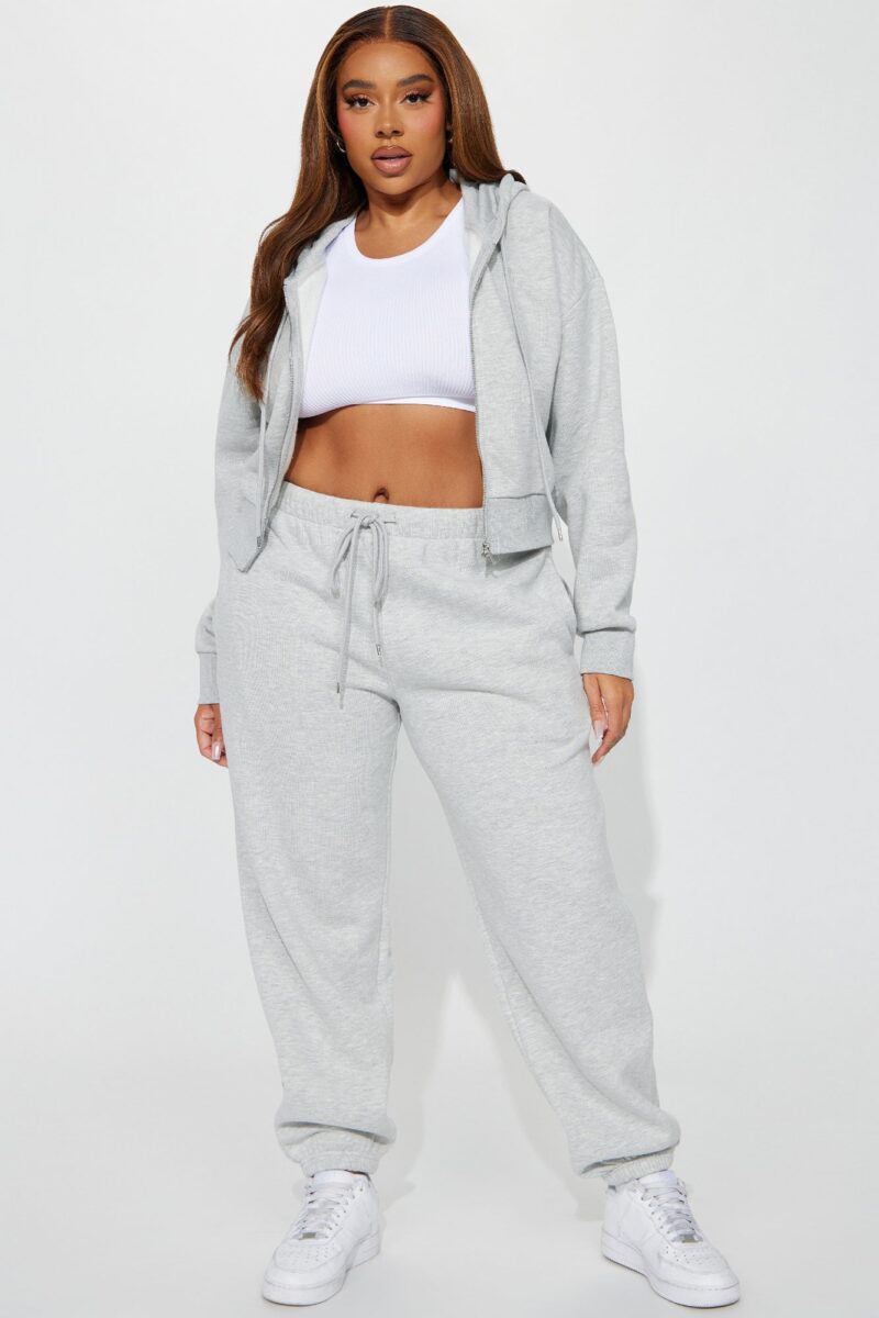 Conjunto de Jogging con Capucha y Cierre Frontal - Image 24