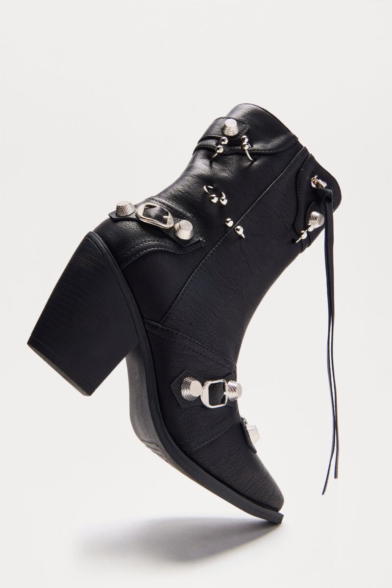 Botines Negros de Tacón Medio con Detalles Metálicos - Image 6
