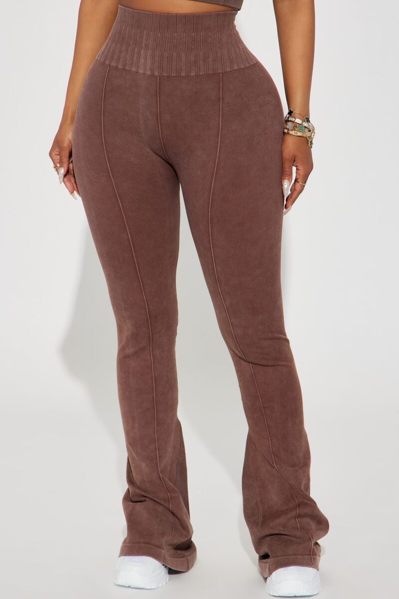 Leggins Activos de Campana en Marrón - Image 2
