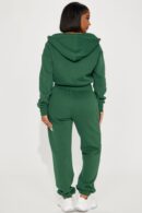 Conjunto de Jogging con Capucha y Cierre Frontal