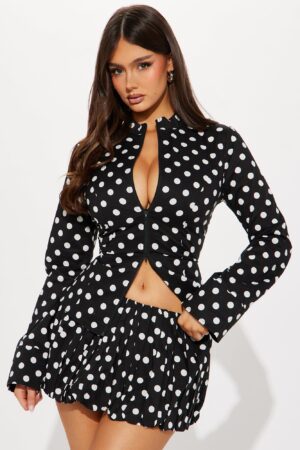 Conjunto de Falda Burbuja y Camisa a Lunares