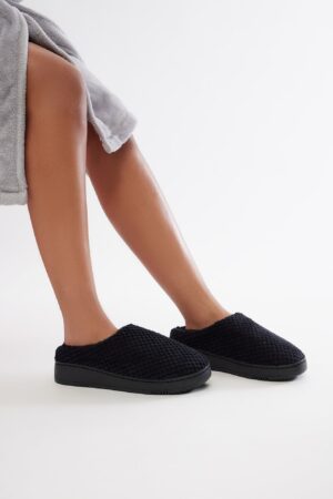 Pantuflas con Plataforma y Punta Cerrada
