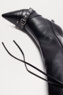 Botas de Tacón Medio Altas hasta la Rodilla con Detalles Metálicos