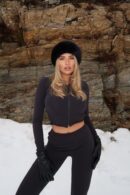 Conjunto de Pantalón y Chaqueta de Terciopelo con Capucha