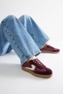 Zapatillas Deportivas Bajas con Cordones en Celeste