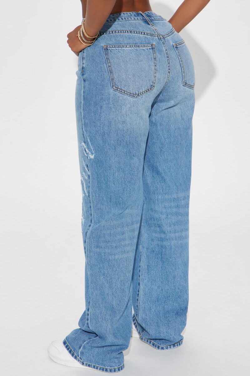 Jeans Rectos Rasgados con Estampa 'Malibu California' - Image 8