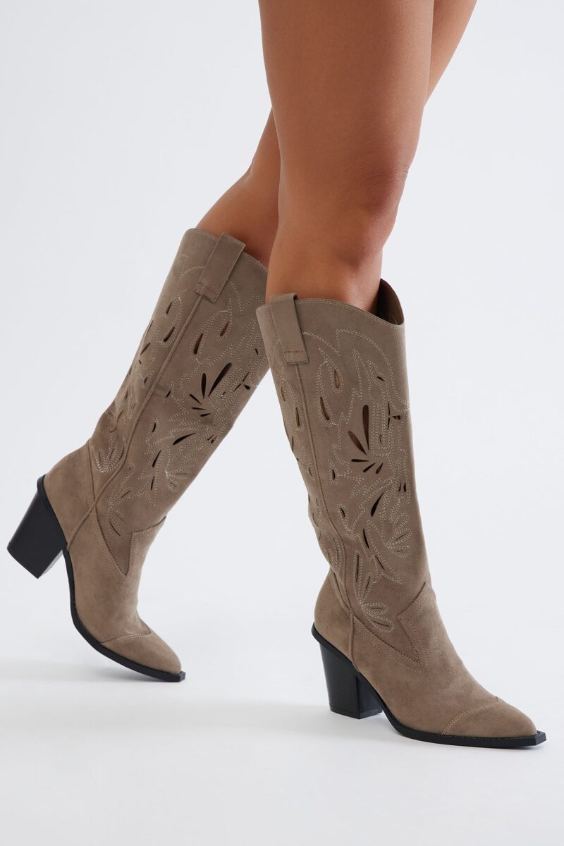 Botas de Estilo Vaquero con Detalle Calado - Image 6