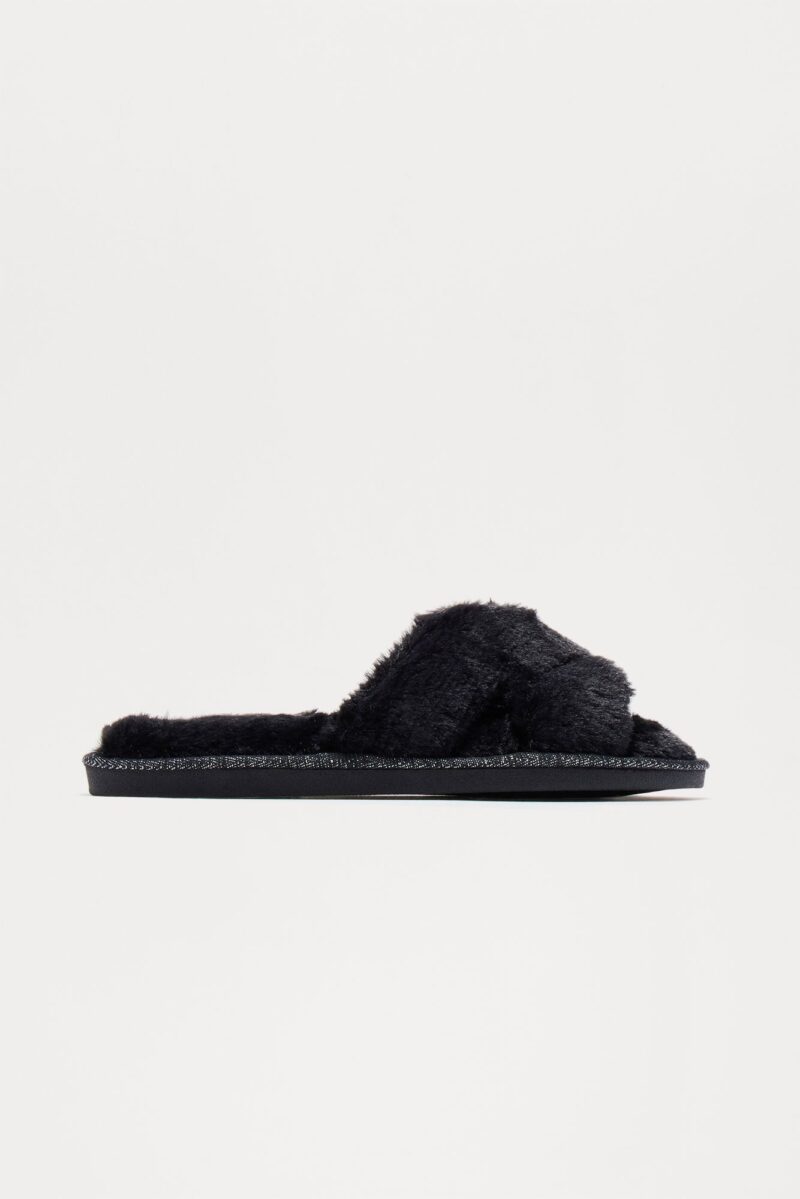 Pantuflas Abiertas de Piel Sintética Suave - Image 3