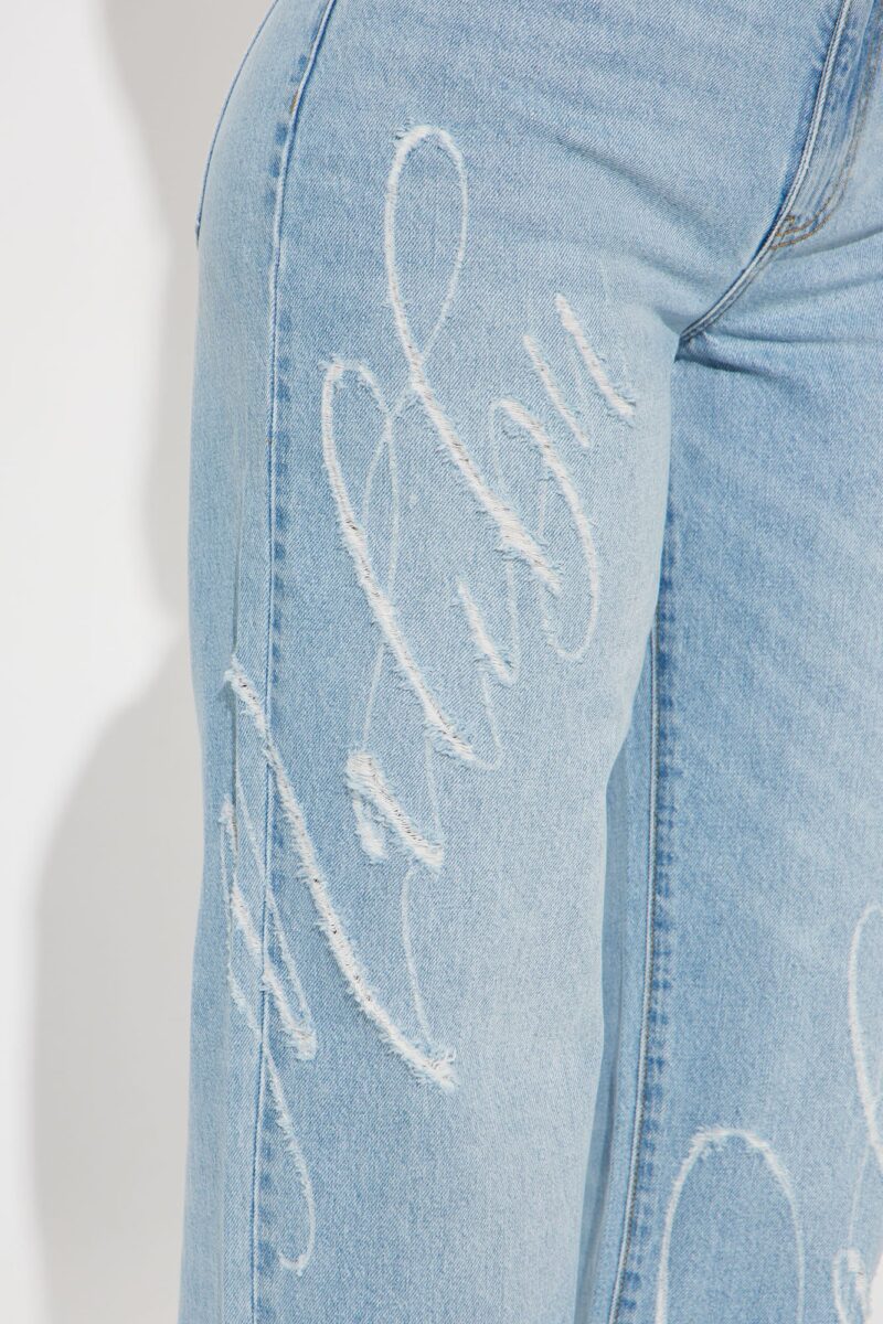 Jeans Rectos Rasgados con Estampa 'Malibu California' - Image 3