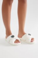 Pantuflas Navideñas de Pelo Sintético con Detalles Festivos